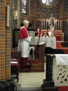 Erzbischof Dr. Joris Vercammen auf seiner Kathedra